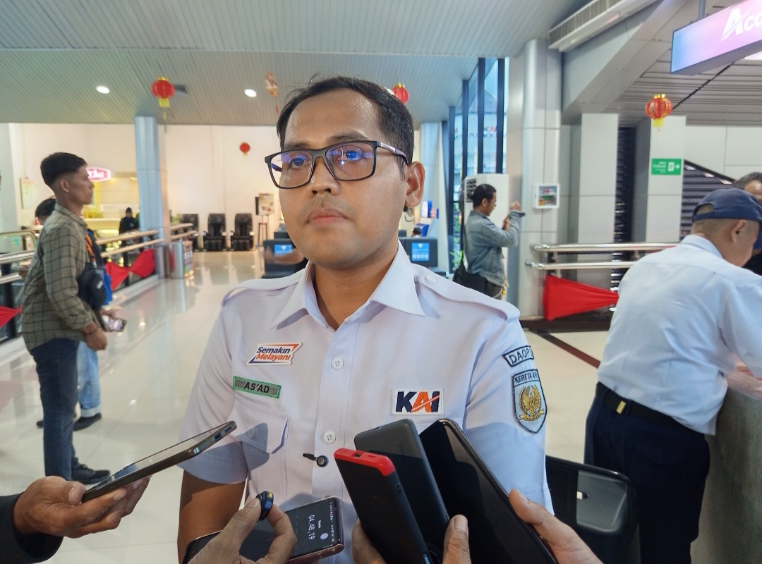 IMG 20260210 170018 Manager Humas KAI Daop 5 Purwokerto, M. As’ad Habibuddin, menyampaikan bahwa inspeksi ini menjadi langkah penting untuk memastikan seluruh aspek operasional siap menghadapi lonjakan penumpang saat Lebaran.